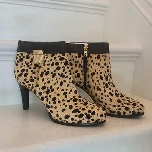 NWOB Tory Burch leopard print pony hair booties